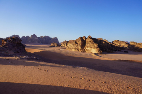 Wadi Rum: Ganztagestour nach Umm Ad Dami mit Mittagessen