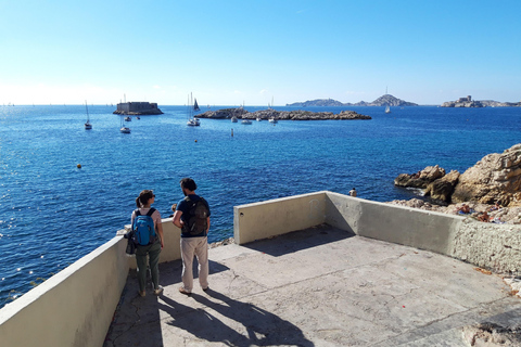 Marseille : urban coves tour and treasure hunt Marseille : urban coves tour and treasure hunt - French