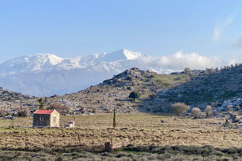 Creta: Excursión Guiada de Senderismo por la Meseta de Lassithi