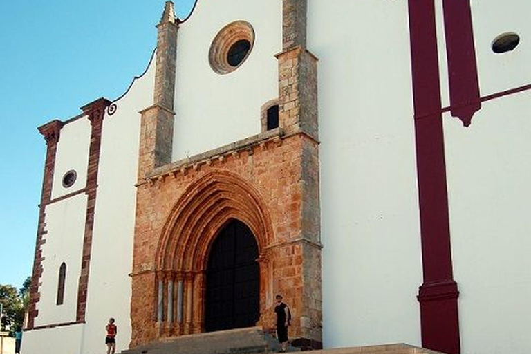 Albufeira: Silves Castle, Cathedral, and Market Tour