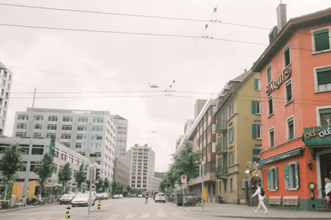 Guided tour of the Zurich milieu Zurich Milieu City Tour – English