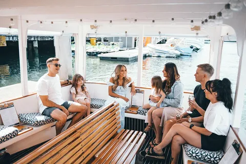 Mooloolaba Paseo en barco por el canal con comentarios