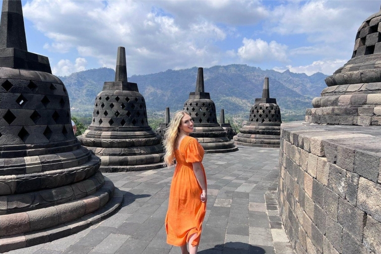 Yogyakarta: Gemeinsame oder private Tour von Borobudur & PrambananGemeinsame (Kleingruppen-) Tour durch Borobudur & Prambanan