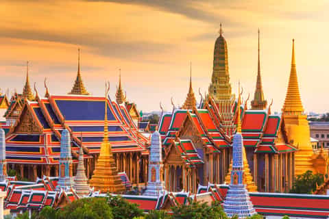 Bangkok: Grand Palace, Wat Arun, & Wat Pho Guided Tour - Image 3