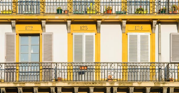 San Sebastian: Insta-Perfect Walk with a Local