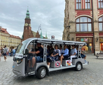 Wroclaw: E-Car Tour and Audio Guide