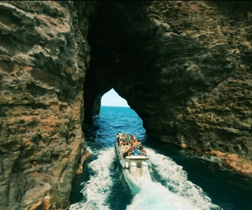 Waimea: Nā Pali Coast Zodiac Raft Sea Caves + Snorkel