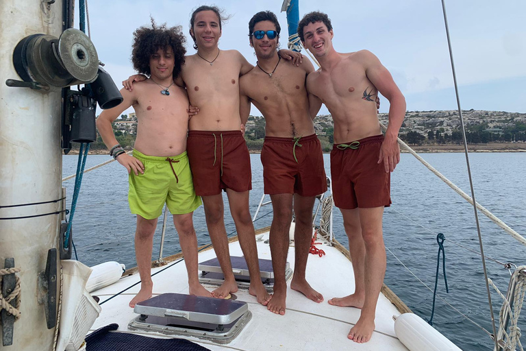 Syracuse: Snorkeling Excursions by Sailboat to Plemmirio Syracuse: Snorkeling Excursions by Sailboat at Plemmirio