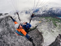 Vuelo de parapente en tándem interlaken con piloto - Housity
