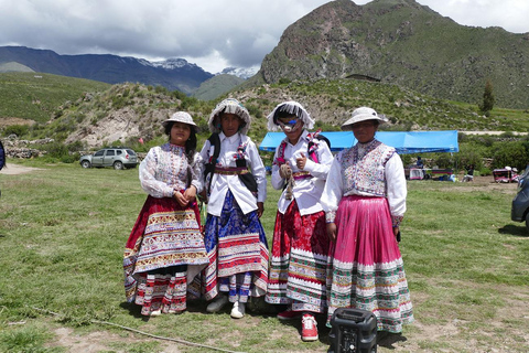 Cruz del Cóndor: a two-day guided tour from Puno Condor's Cross: a two-day guided tour from Puno