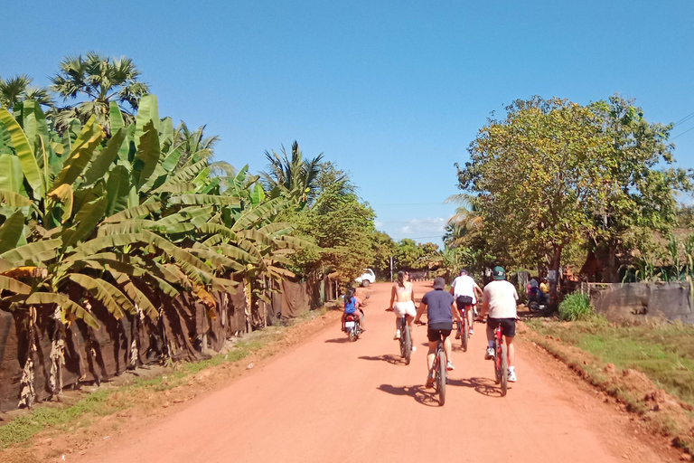 Cambodia: 7-Day Cycling Tour from Phnom Penh to Siem Reap