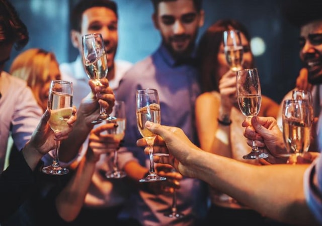Budapest: New Year's Eve Party & Cruise with Snacks & Drinks