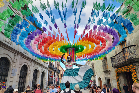 Oaxaca: Day of the Dead Evening Walking Tour with Dinner