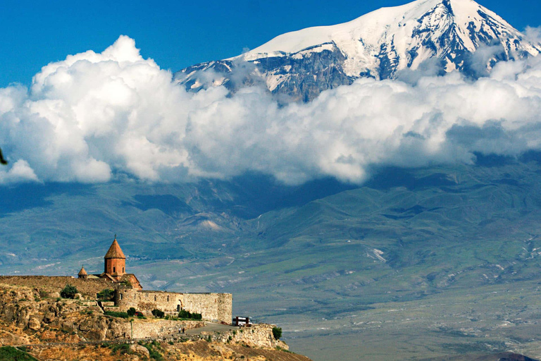 Khor Virap and Noravank with Tushpa and Momik Wine Tastings