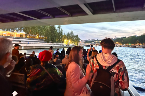 Paris: Evening Lights Cruise with Legendary Bateaux-Mouches