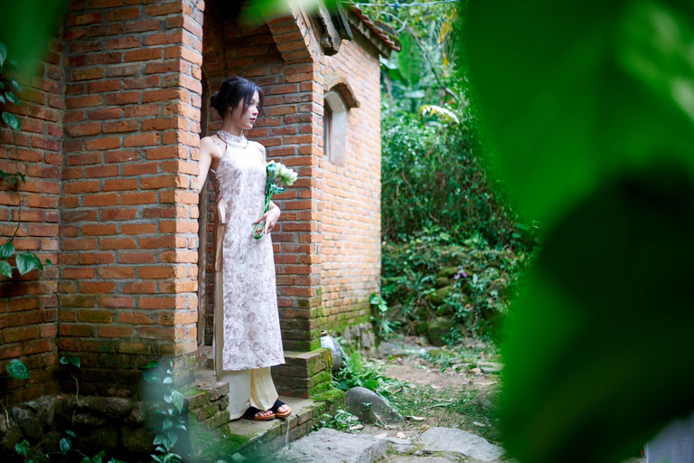 Da Nang: Ao Dai Photoshoot & Son Tra Cultural Tour