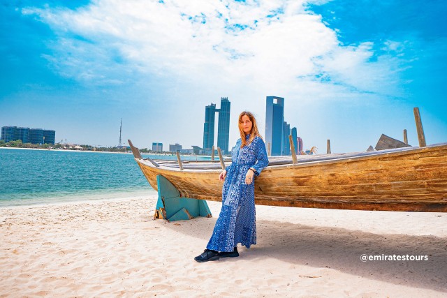 Visit Abu Dhabi 4-Hour City Tour with Sheikh Zayed Mosque in Warner Bros Abu Dhabi