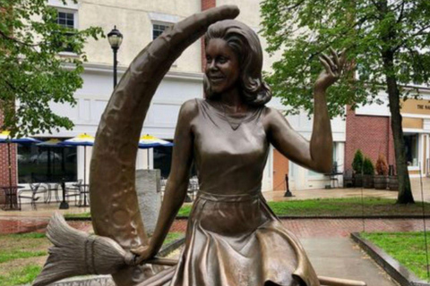 Boston by Train to Salem History Tour: Option to Stay & Play