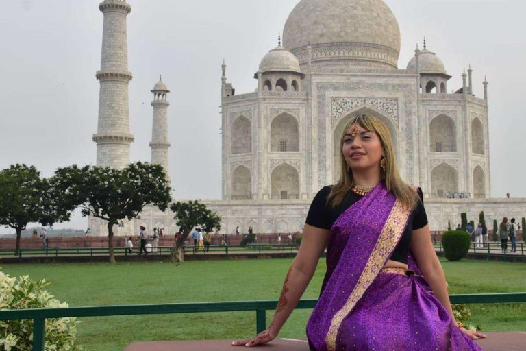 Från Delhi: Taj Mahal dagsutflykt med stadsvandring och transferendast professionell guide