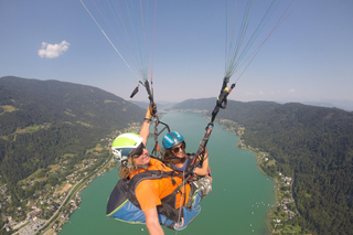 Tandem flight: Paragliding panorama tandem flight
