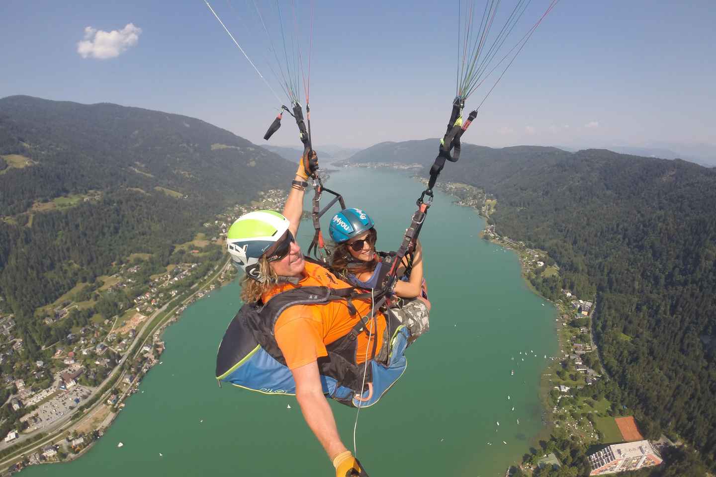 Tandem flight: Paragliding panorama tandem flight