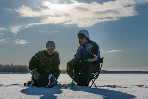 Ii: Easy family-friendly ice fishing trip to the sea