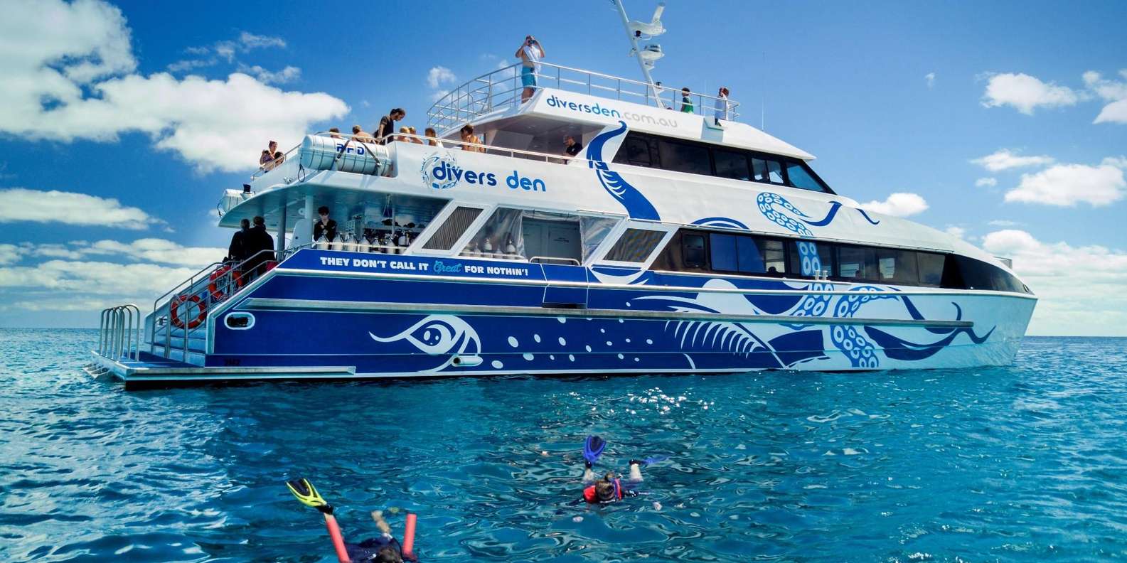 Cairns: Premium Snorkelling and Diving Reef Day Trip