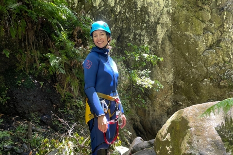 Madeira: Canyoning für Anfänger - Stufe 1Madeira: Canyoning-Abenteuer für Anfänger