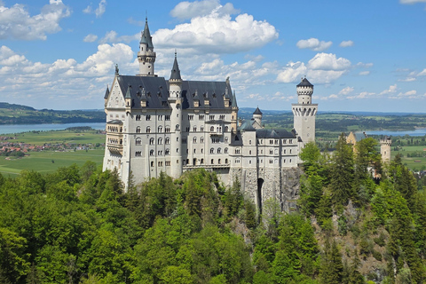 From Stuttgart: Neuschwanstein Castle Day Trip Neuschwanstein Tour auf Deutsch