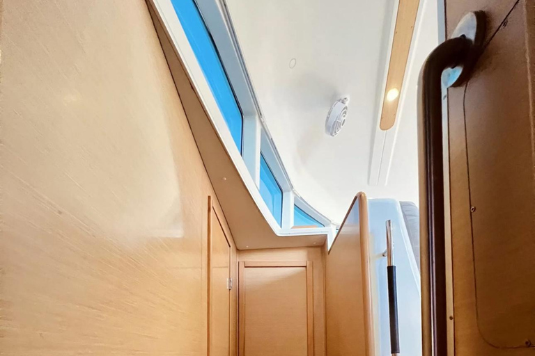 Loreto, Baja California, Mexico - Catamaran Sailing Cruise