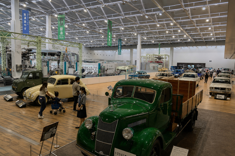 Nagoya: Toyota Commemorative Museum & Innovation Tour