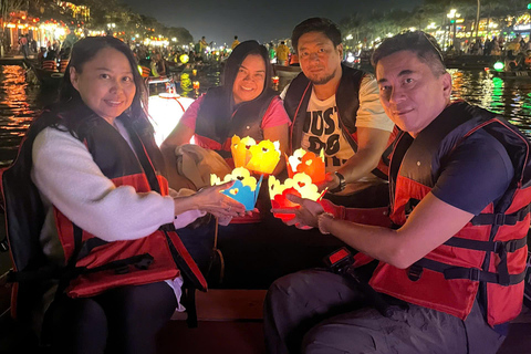 Hoi An: Guided Evening Food Tour w/ Lantern and River Boat