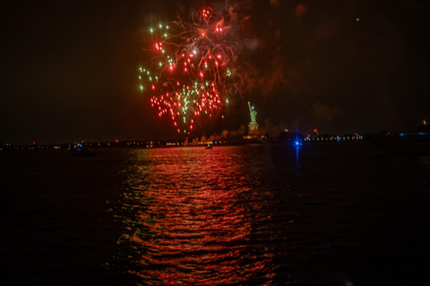 NYC: New Year's Eve Fireworks Cruise w/ Open Bar, Dinner, DJ