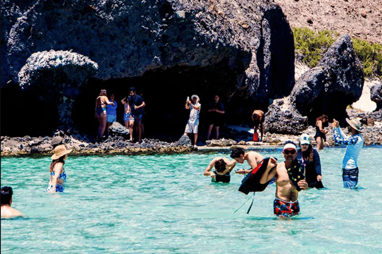 La Paz: Boat ride to Espiritu Santo island and sloop