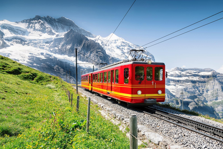 4-Day Switzerland Alpine Classics Mini Tour from Zurich