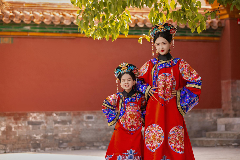 Pechino: Vestizione e servizio fotografico in costume antico della dinastia QingVestizione e servizio fotografico della dinastia Qing per 2 persone