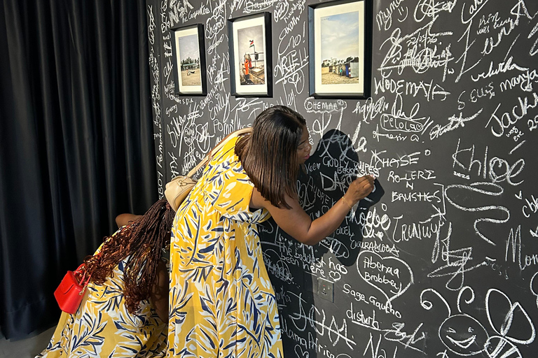 Accra: Sankofa Art Gallery Tour & Candle-Making Workshop