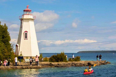 Toronto: Tobermory Day Trip from Toronto with Boat Cruise