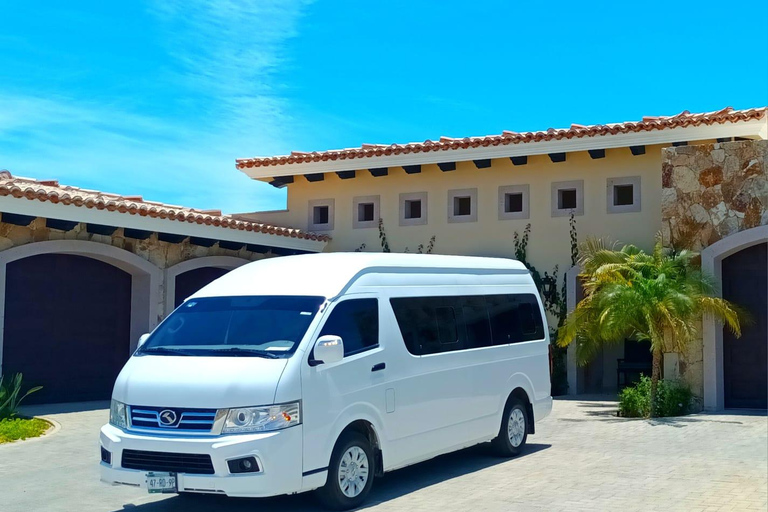 洛斯卡沃斯机场：前往旅游走廊的 VIP 交通洛斯卡沃斯机场：VIP 交通