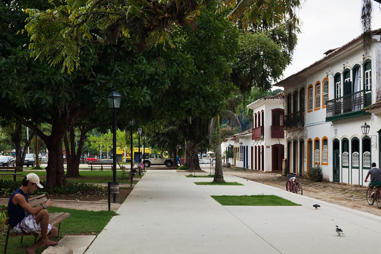 CITY TOUR NA PARATY: Praias particulares e encantos coloniais