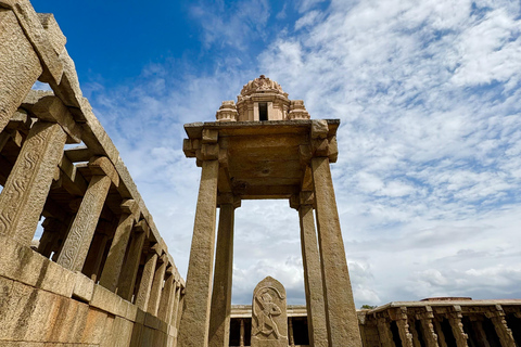 Bangalore : Bhoganandeshwara, statue d'Adiyogi et visite de Lepakshi