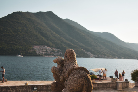 Da Kotor: Rilassante tour in barca a Perast e alla Signora delle Rocce