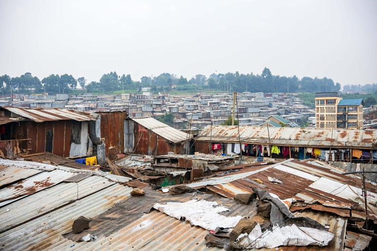 Nairobi: Kibera Streetart Tour met lokale kunstenaars