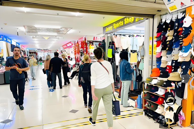 Wycieczka do miasta wodnego Zhujiajiao i na targ podrabianych towarów w SzanghajuWycieczka do wodnego miasteczka Zhujiajiao i na targ z podróbkami w Szanghaju