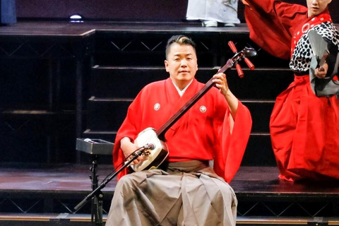 Kanazawa: impara a suonare lo shamisen in kimono