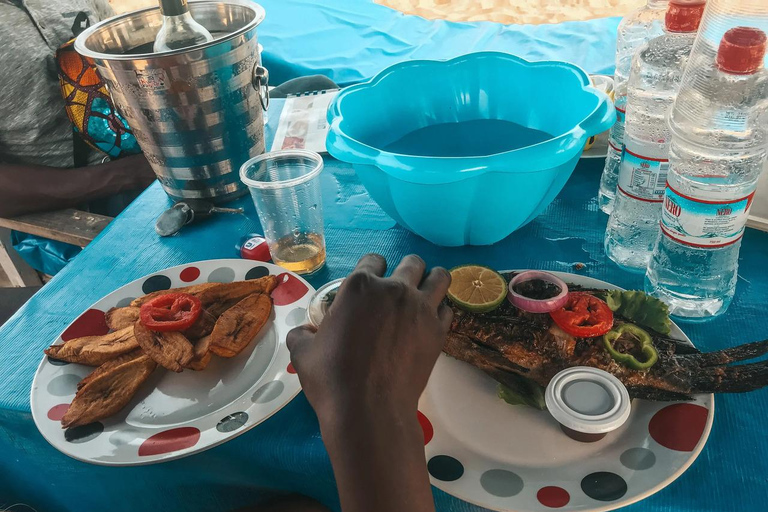 Accra: Sunsets, Famous Beaches & Bars Tour with a Free Drink