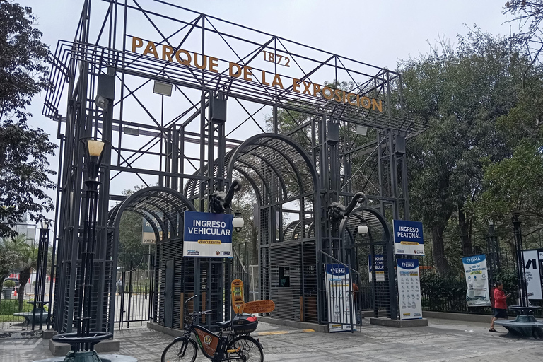 Lima : visite guidée du centre historique en vélo électriqueVisite de Lima : Découvrez le centre historique de Lima à vélo électrique et dégustation culinaire