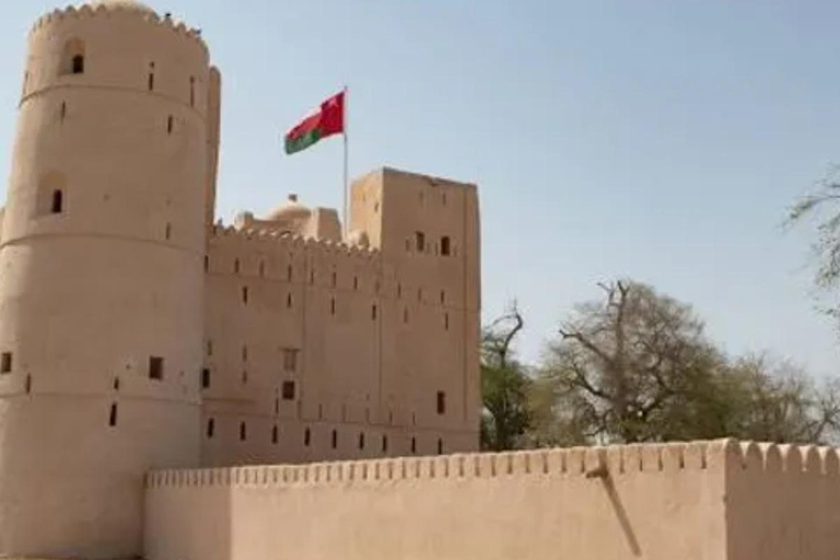 Half-Day Cultural Tour: Barka Markets & Al Naman Castle