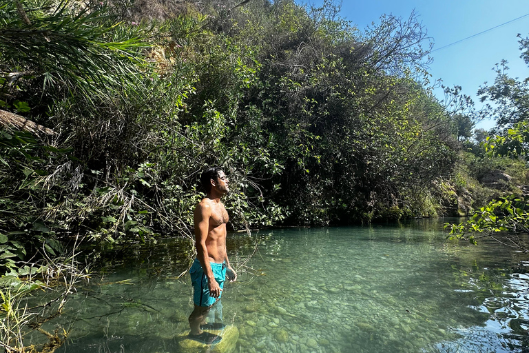 Valencia: Tagestour zur Erkundung von Wasserfällen, Quellen und Höhlen.