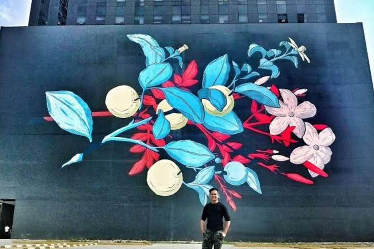 Manila Urban Charms &amp; Gondola Bliss Cityscape Tour